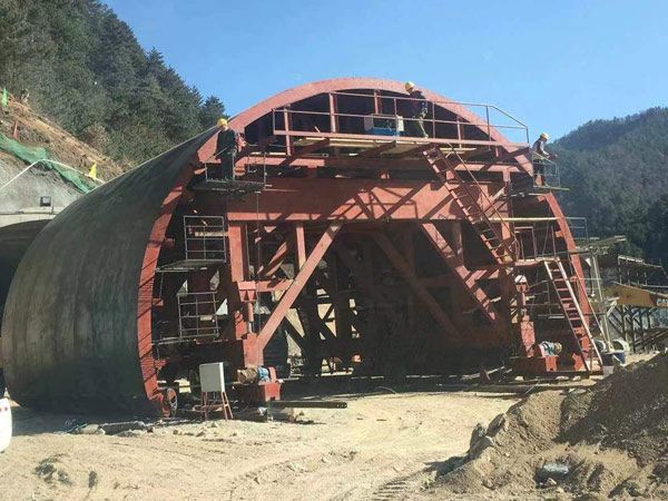 c鿴ԔϢ}ɽ|r_܇ xΔ1484